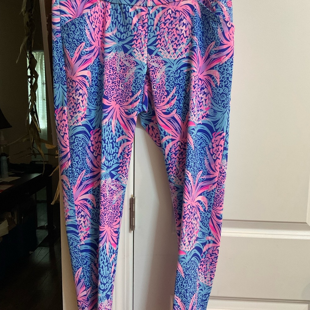 Lilly Pulitzer Luxletic 12 Vibrant Pink and Blue Patterned Leggings